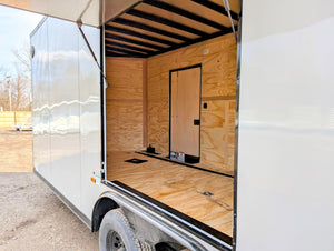 Cargo Mate E Series 8.5x20Ft Enclosed Cargo Trailer Toy Car Hauler w Escape Door Stock 124055